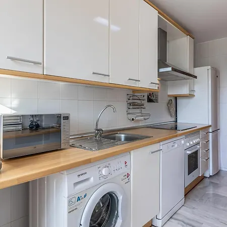 Winter Pool Tennis Gym Jacuzzi Sauna Near Marbella *