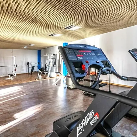 Apartment Winter Pool Tennis Gym Jacuzzi Sauna Near Marbella