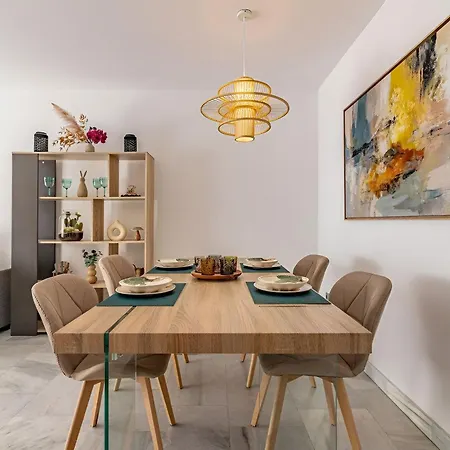 Апартаменти Winter Pool Tennis Gym Jacuzzi Sauna Near Marbella *