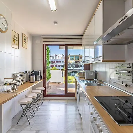 Winter Pool Tennis Gym Jacuzzi Sauna Near Marbella Естепона