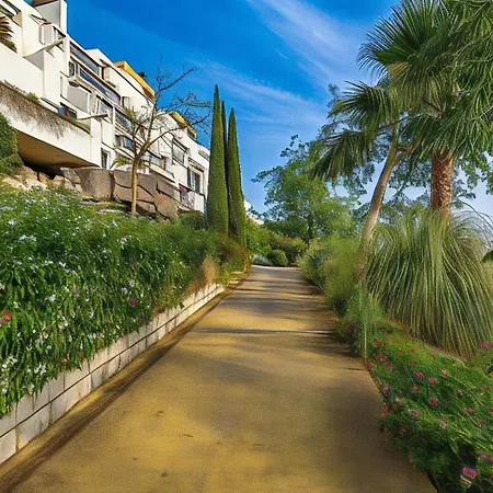 Апартаменти Winter Pool Tennis Gym Jacuzzi Sauna Near Marbella Естепона