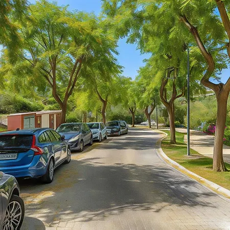 Winter Pool Tennis Gym Jacuzzi Sauna Near Marbella Апартаменти