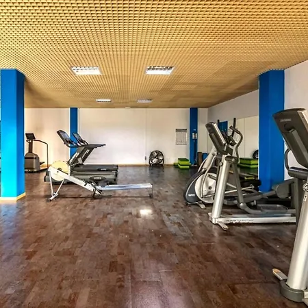 Winter Pool Tennis Gym Jacuzzi Sauna Near Marbella Апартаменты *