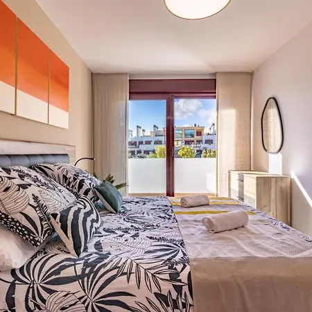 Winter Pool Tennis Gym Jacuzzi Sauna Near Marbella *