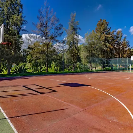 Апартаменты Winter Pool Tennis Gym Jacuzzi Sauna Near Marbella